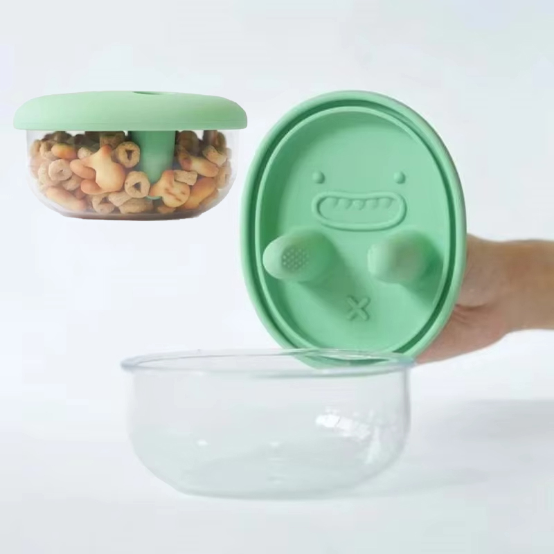 Food And Snacks For Picnic - Keep Hands Clean Lunch Box With
